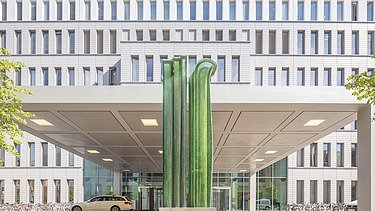 Bild des Eingangsbereichs der Charité Berlin