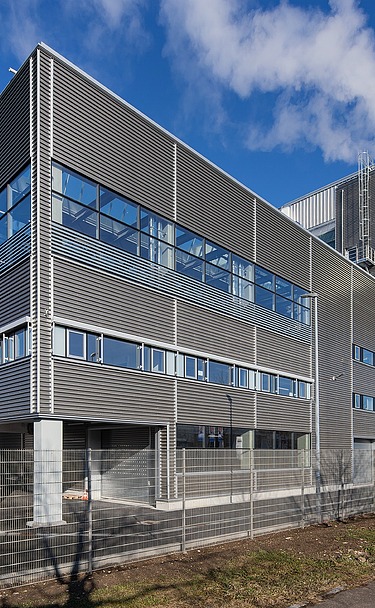 Exterior view of the extension to the waste-to-energy plant, Ulm