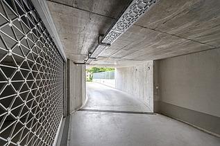 Photo garage entrance residential complex Odelzhausen