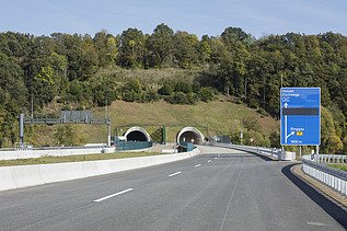 Photo highway tunnel Boyneburg