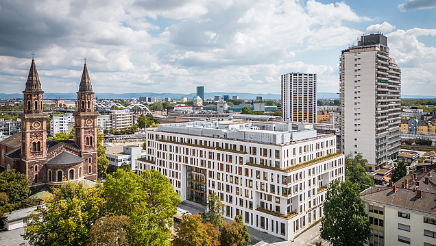 Foto von der Zentrale der Pfalzwerke AG in Ludwigshafen einem siebengeschossige Neubau 