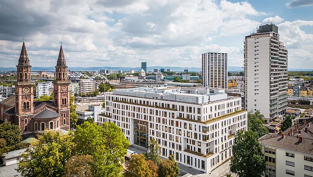 Foto von der Zentrale der Pfalzwerke AG in Ludwigshafen einem siebengeschossige Neubau 