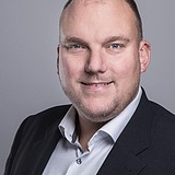 Portrait photo of the commercial management of the ZÜBLIN Subdivision Construction Logistics