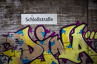 Photo of the Schloßstraße stop sign