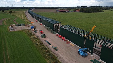 Bird's-eye view of the Sengwarden rear wall