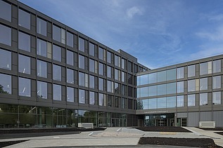 Eingangsbereich im Hof des Landratsamt Esslingen
