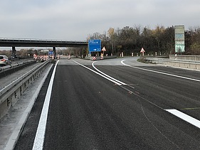 Photo of a newly renovated highway carriageway
