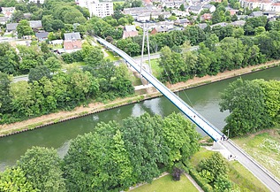 Drone image of the Hertha Peters Bridge over the Mittelland Canal