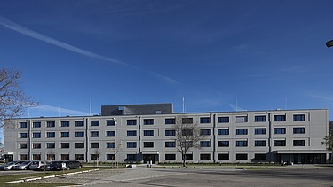 Photo Exterior view of the riot police accommodation and training rooms in Königsbrunn
