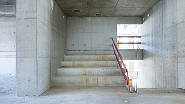 Staircase of the building shell of the Institute of Computer Science and Mathematics, Goethe University, Riedberg Campus