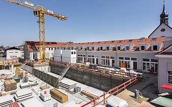 Construction work in the courtyard of the Seidelschen Höfe