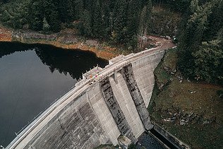 Photo of the dam from above