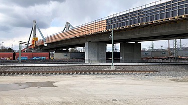 Foto einer Brückeunterkonstruktion