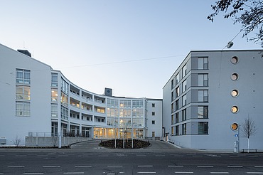 Photo Renovated existing building of the Dreifaltigkeitshof retirement home in Ulm