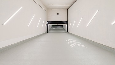 Foto einer Einfahrtsrampe in der Tiefgarage