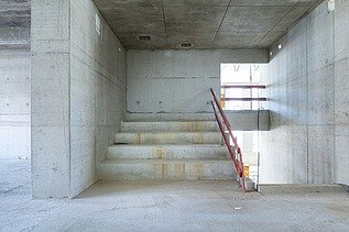 Staircase of the building shell of the Institute of Computer Science and Mathematics, Goethe University, Riedberg Campus