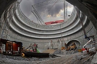 Photo of airport tunnel shaft construction