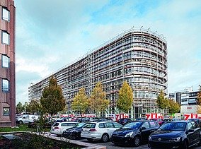 Foto Außenansicht Baustelle Sanierung Bürogebäude Z2 von ZÜBLIN in Stuttgart