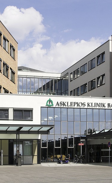 Eingang eines Krankenhauses