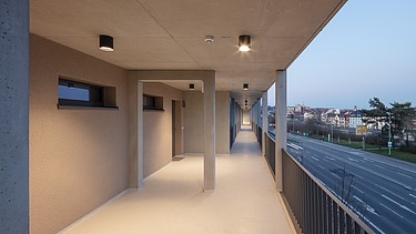 Entrance area and exterior corridors to the apartments