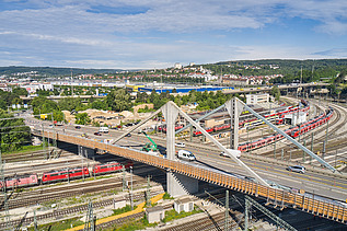 Photo of a bridge with traffic
