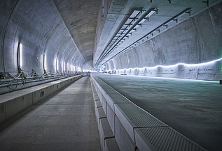 ARGE Flughafentunnel Stuttgart - Tunnelröhre ohne Schienen