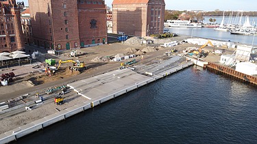 Bird's-eye view of the work on Stralsund Harbour Island