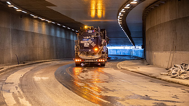 Photo of a truck in the tunnel 