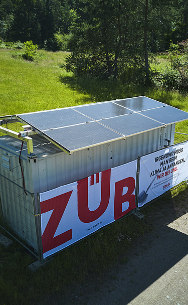 Self-sufficient power supply via PV modules on the container roof.