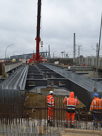 Photo of the construction site work on the Hamburg Zweibrückenstrasse project
