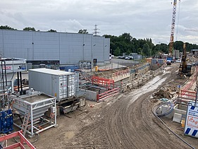 Picture of the sludge dewatering system next to the new subway shaft