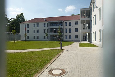 Frontal view of the PLG entrance