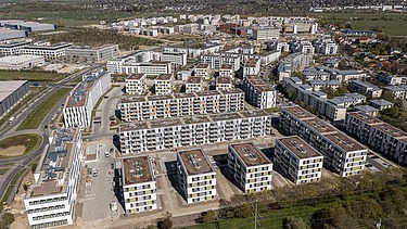 Aerial view of the Sonnenhöfe district in Berlin Neu-Schönefeld