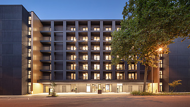 Exterior view of the entrance to the Aparthotel Eschborn