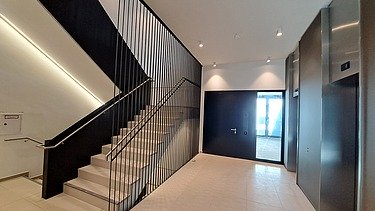 Treppenhaus innerhalb des One Plaza