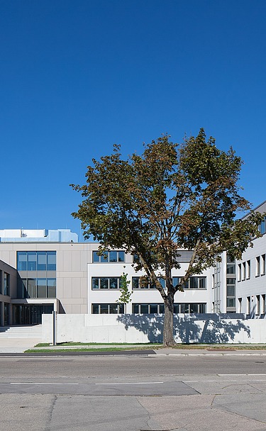 Foto saniertes Bürogebäude und Erweiterungsbau Ed. Züblin AG, Neu-Ulm