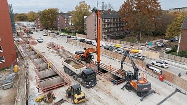 U5 Hamburg Los 2: Luftaufnahme des Baus mit geschlossener Betondecke