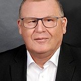 Portraitfoto der kaufmännischen Direktionsleitung der ZÜBLIN-Direktion Baulogistik