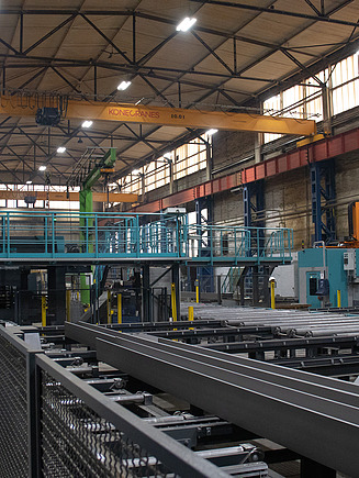 Photo of ZÜBLIN Stahlbau production, shearing and punching line
