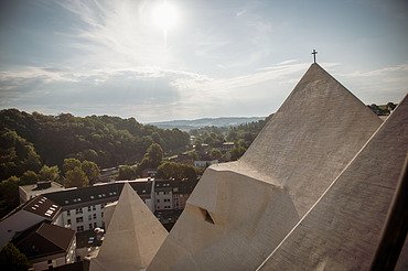 Photo Repair of the folding roof construction of the Mariendom Neviges