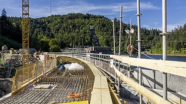 Foto der Instandsetzungsarbeiten auf der Krone