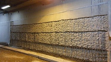 Photo of a wall with concrete surfaces