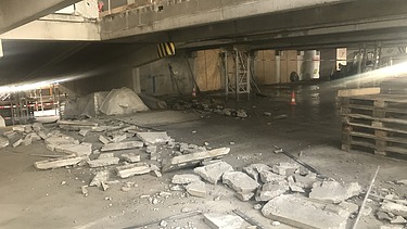 Foto von einer abgebrochenen Decke