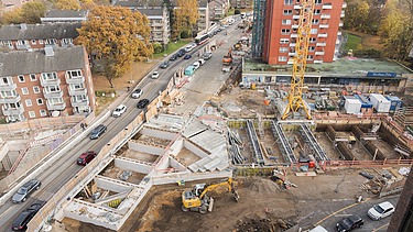 U5 Hamburg Los 2: Luftaufnahme des Baus im Wohngebiet