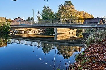 Foto neugebaute Isenbrücke in Dorfen