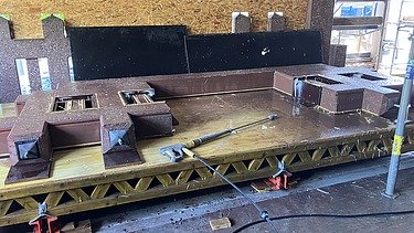 Photo of prefabricated parapet elements