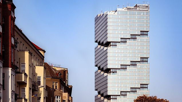 Photo of the Edge-East-Side Tower in Berlin