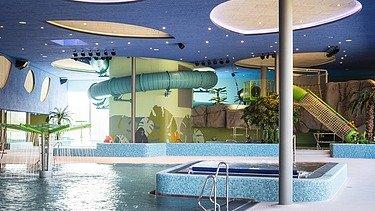 Foto Innenansicht neu errichtetes Familienbad Bornheim bei Frankfurt 