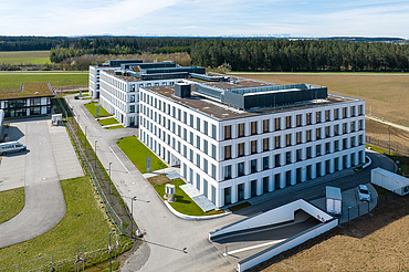 Luftaufnahme des ASTO Campus Zwei in Gilching