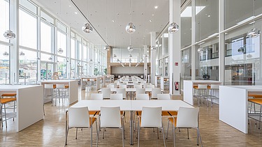 Interior view of the canteen at the University Hospital in Jena